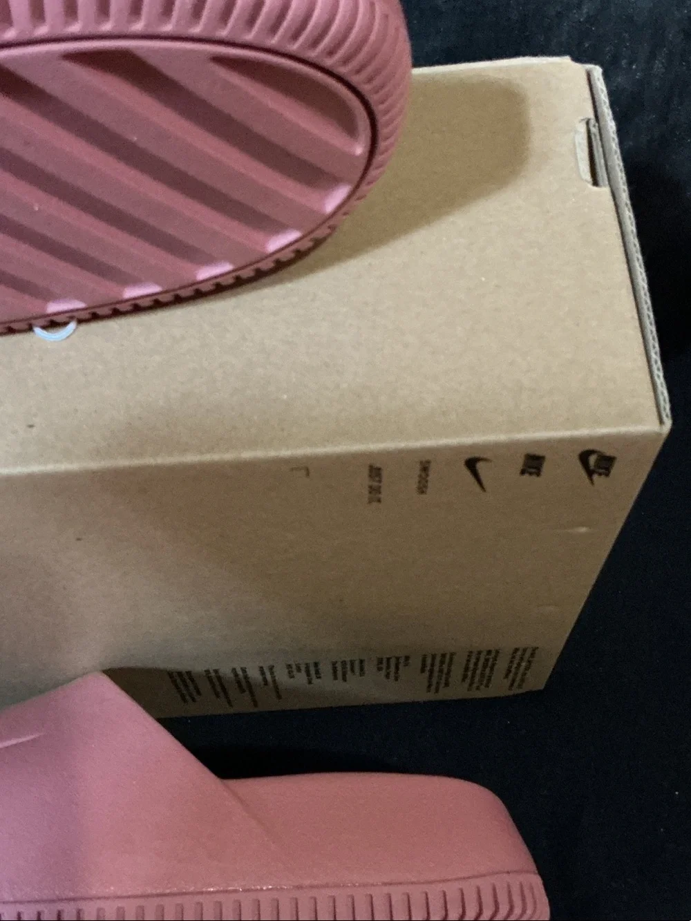 Nike adults Coral Sandals Slides Nike Calm Slide sz 7 new logo